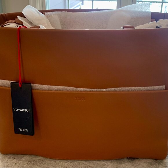 TUMI Voyageur Vail Large Tote - Caramel Color - Picture 4 of 10